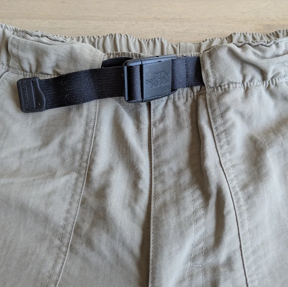 The North Face‎ Men's Convertible Pants/Shorts (Sz M)